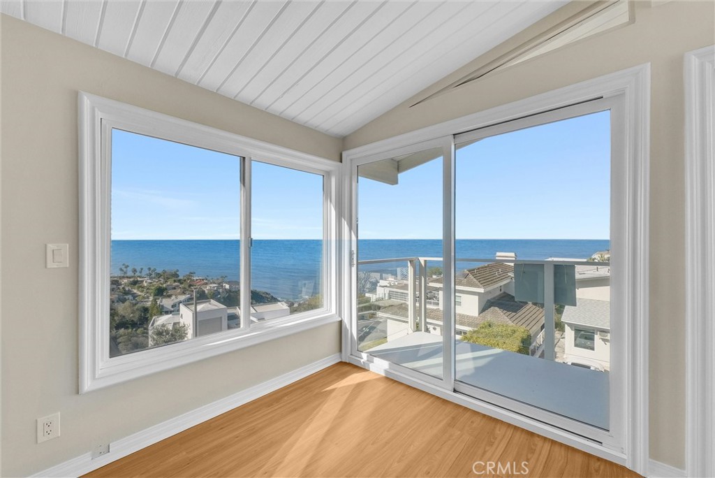 820 Acapulco Street, Laguna Beach, CA 92651 — MLS #OC26123726 — photo 9 of 38