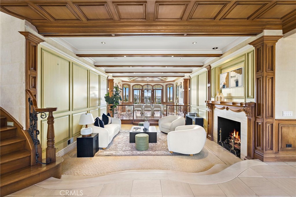 108 Kings Place, Newport Beach, CA 92663 — MLS #NP26167427 — photo 8 of 60