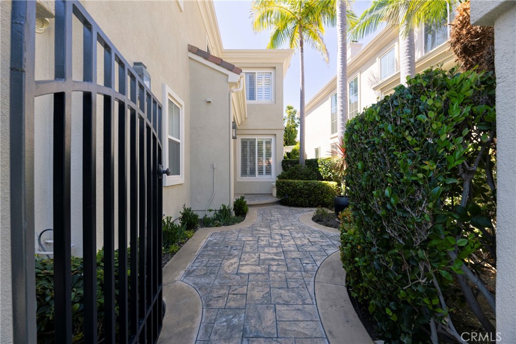 1417 Sea Ridge Drive, Newport Beach, CA 92660 — MLS #NP26103709 — photo 7 of 43
