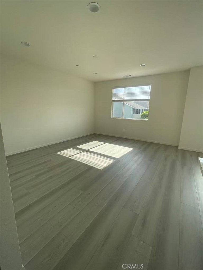 1906 N Ivory Palm Ln, Anaheim, CA 92801 — MLS #OC26112387 — photo 7 of 12