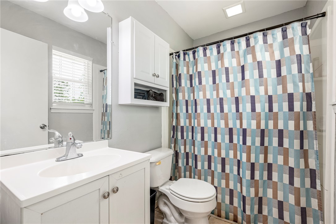 1004 SE 10th Street, Bentonville, AR 72712 — MLS #1343774 — photo 12 of 20