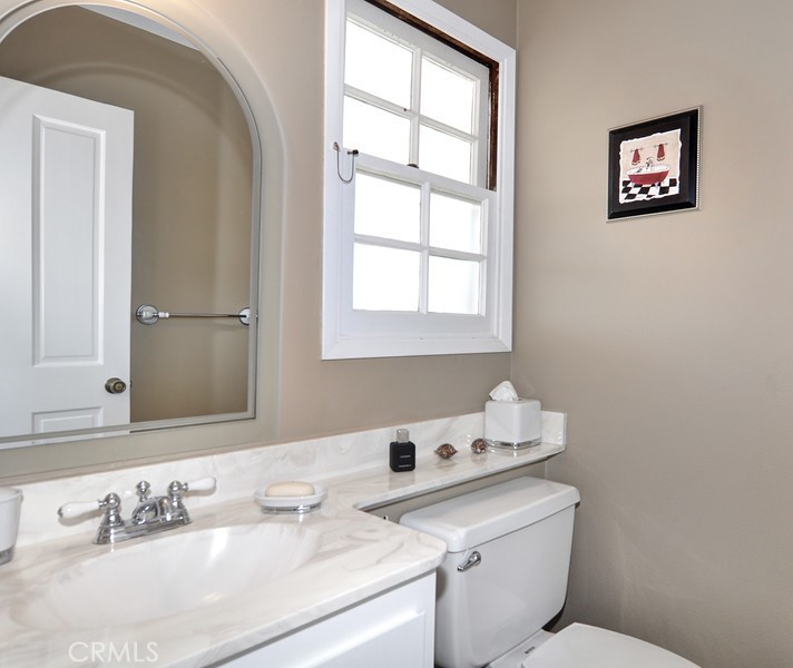 6 Twin Lakes Circle Circle, Corona Del Mar, CA 92625 — MLS #OC21074492 — photo 47 of 58