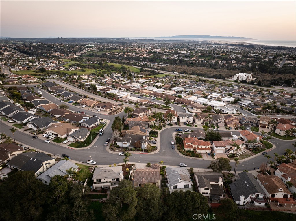 692 Shamrock, Pismo Beach, CA 93449 — MLS #PI26024986 — photo 73 of 75
