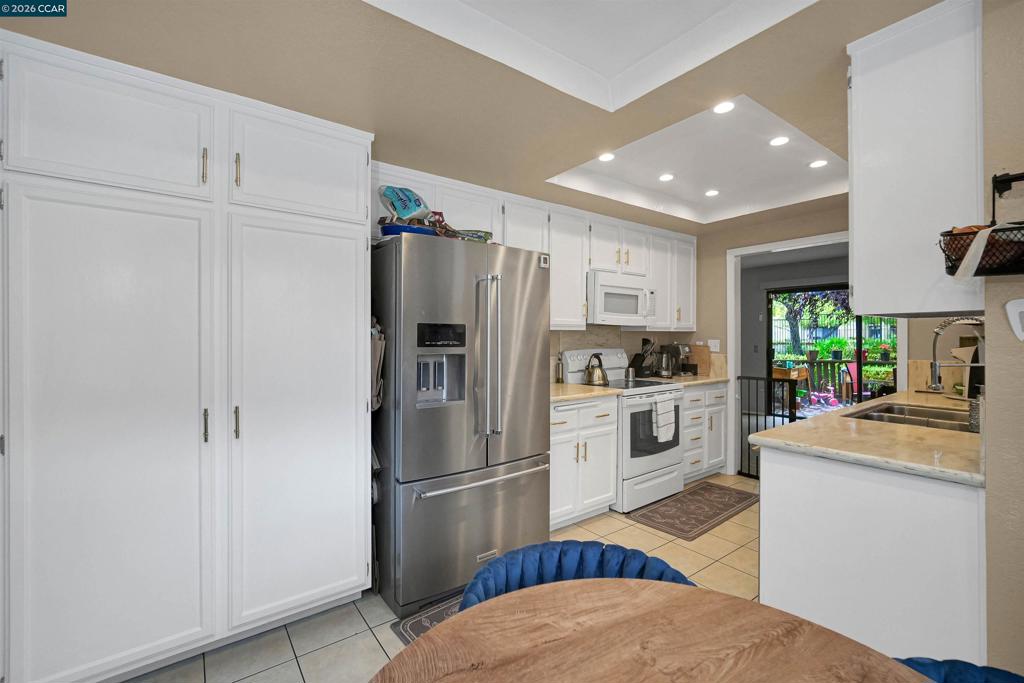 14009 Seagate Dr, San Leandro, CA 94577 — MLS #41133120 — photo 12 of 27