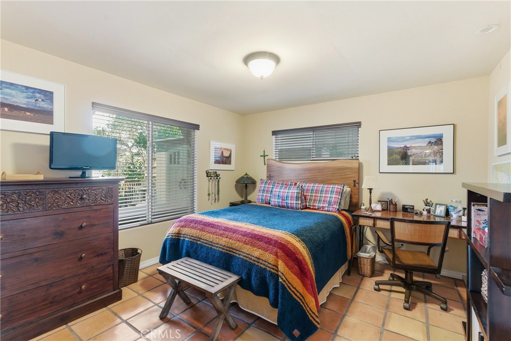 692 Shamrock, Pismo Beach, CA 93449 — MLS #PI26024986 — photo 34 of 75