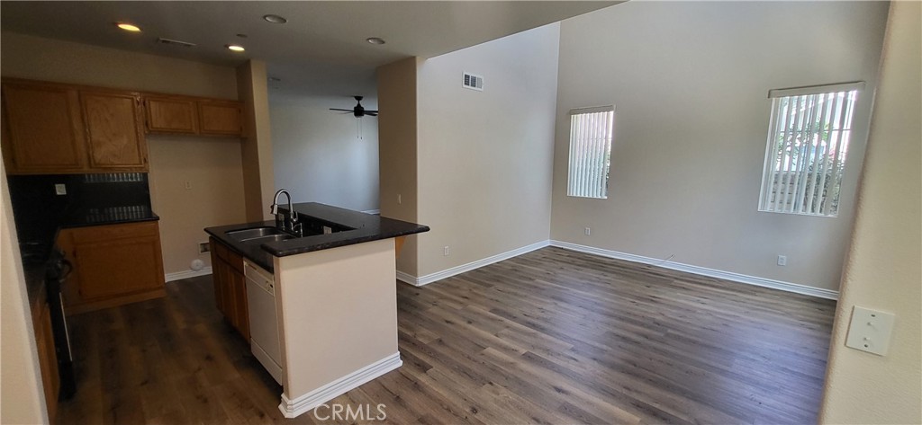 1925 E Harvard Privado Unit C, Ontario, CA 91764 — MLS #TR26101360 — photo 12 of 34