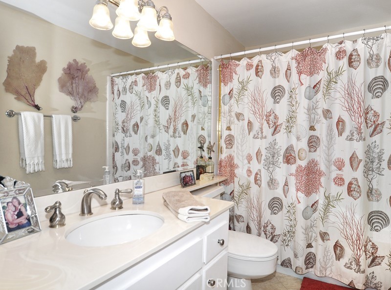 6 Twin Lakes Circle Circle, Corona Del Mar, CA 92625 — MLS #OC21074492 — photo 46 of 58