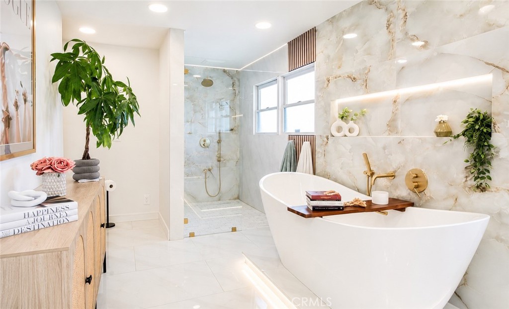 501 Aliso Ave., Newport Beach, CA 92663 — MLS #NP26084748 — photo 5 of 20