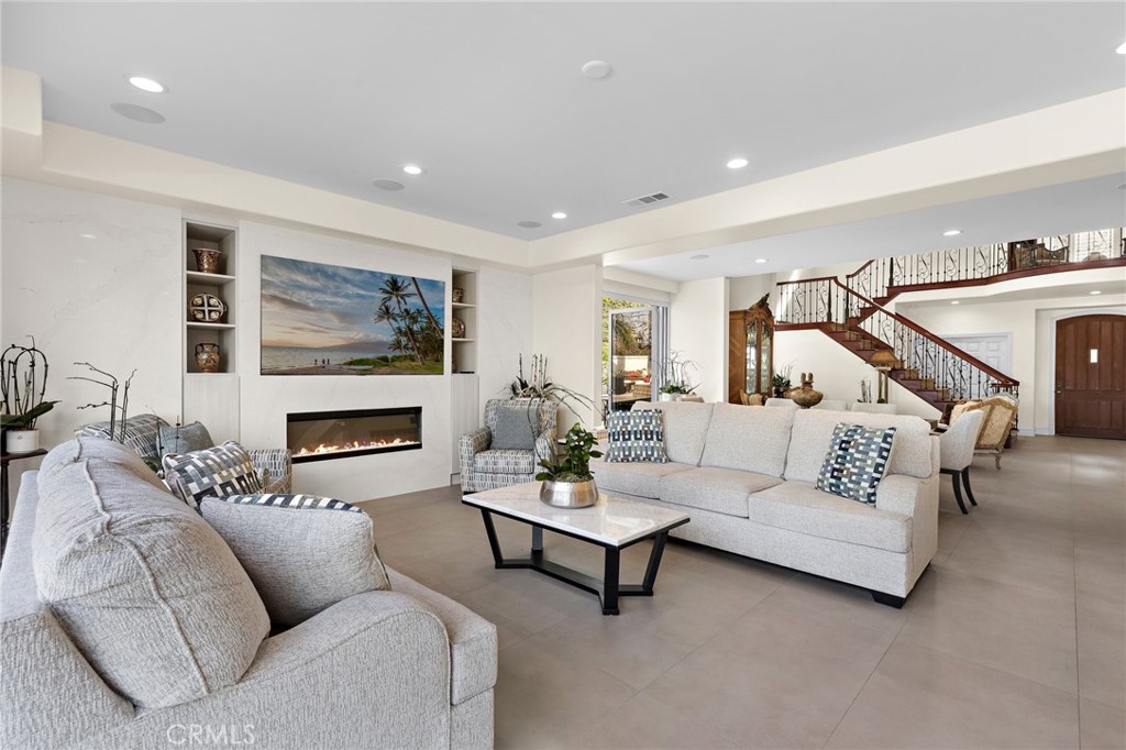 1 Arbella, Newport Coast, CA 92657 — MLS #NP25282273 — photo 8 of 29