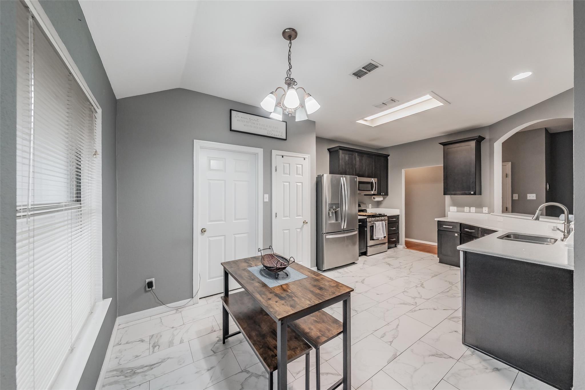 listing image