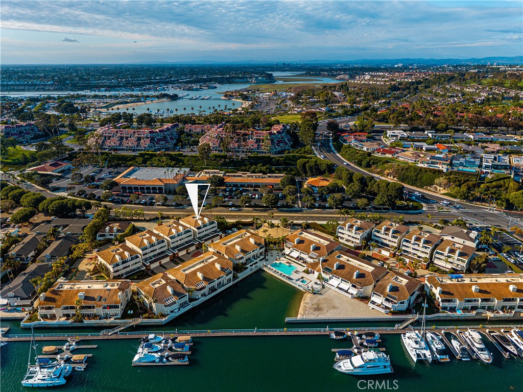 994 Bayside Cove, Newport Beach, CA 92660 — MLS #LG26116790 — photo 4 of 40