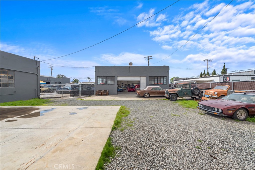 116 E 16th Street, Costa Mesa, CA 92627 — MLS #OC24093070 — photo 15 of 29