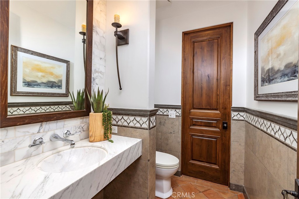 1033 Tiller, Corona Del Mar, CA 92625 — MLS #NP25278283 — photo 35 of 44