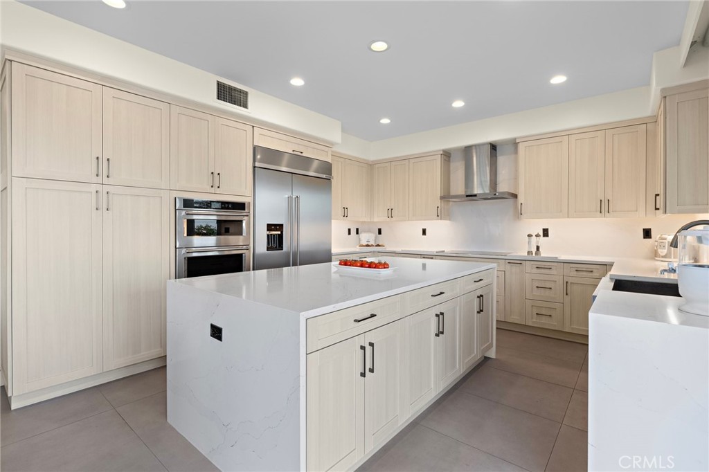 1 Arbella, Newport Coast, CA 92657 — MLS #NP25282273 — photo 10 of 29