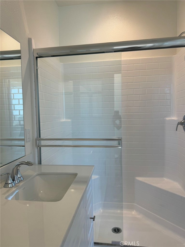 1906 N Ivory Palm Ln, Anaheim, CA 92801 — MLS #OC26112387 — photo 6 of 12