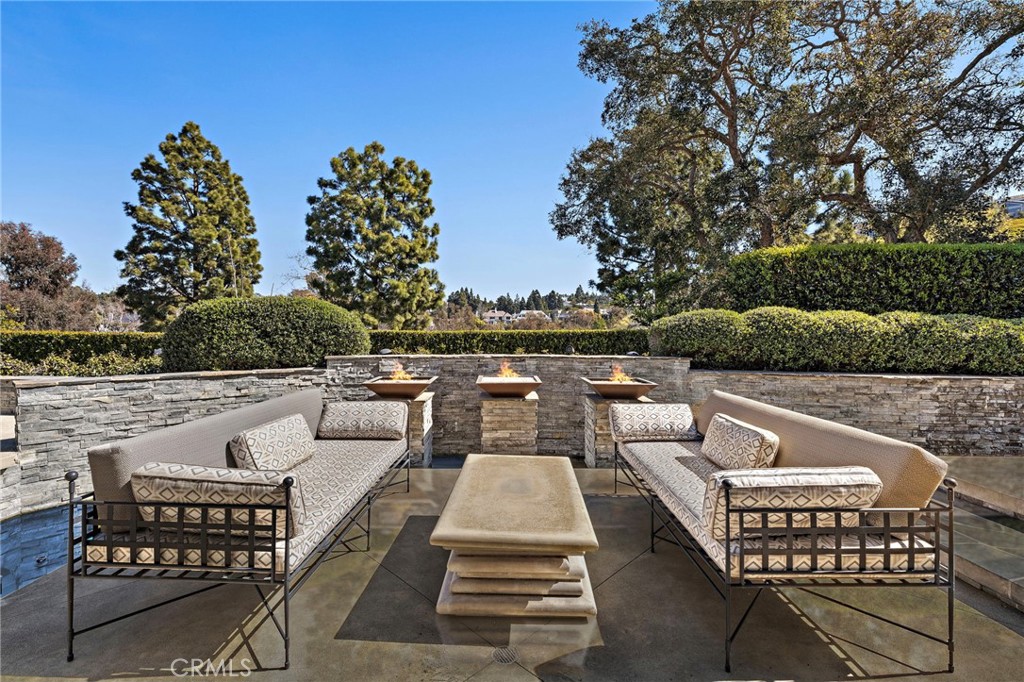 14 Rue Grand Ducal, Newport Beach, CA 92660 — MLS #NP26093740 — photo 32 of 34