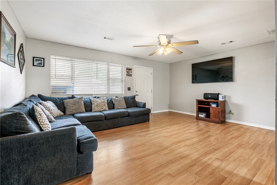 1004 SE 10th Street, Bentonville, AR 72712 — MLS #1343774 — photo 13 of 20