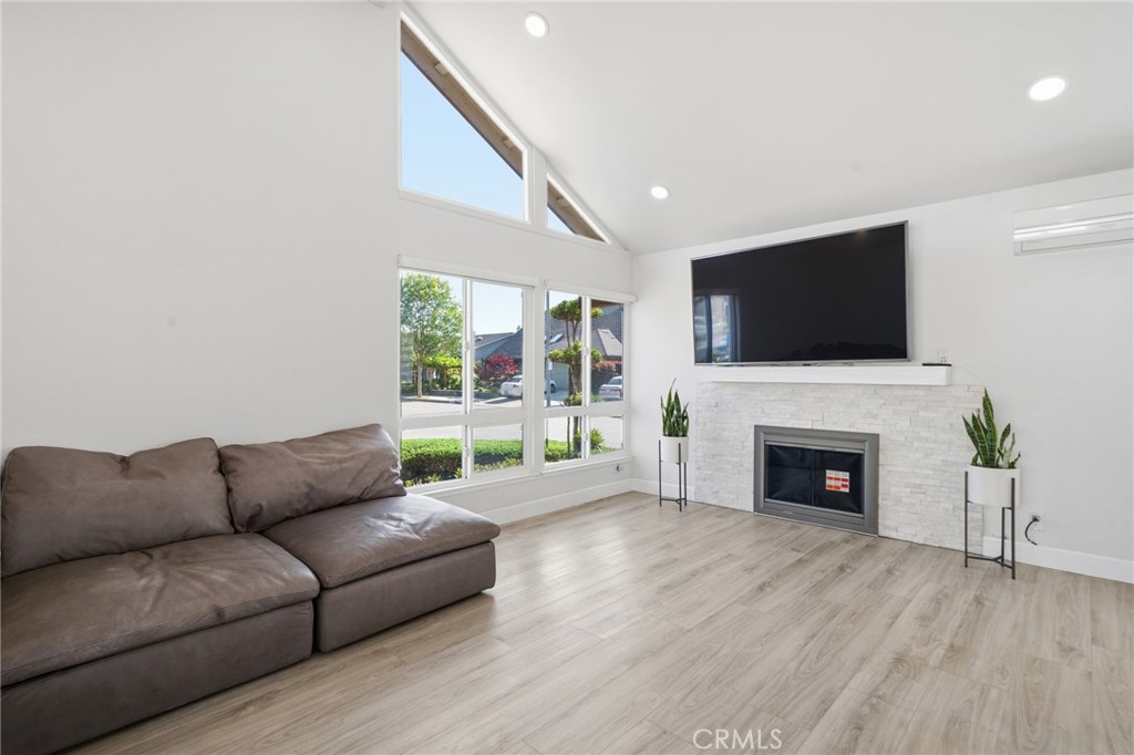 4261 Livermore Place, Cypress, CA 90630 — MLS #PW26104376 — photo 5 of 22