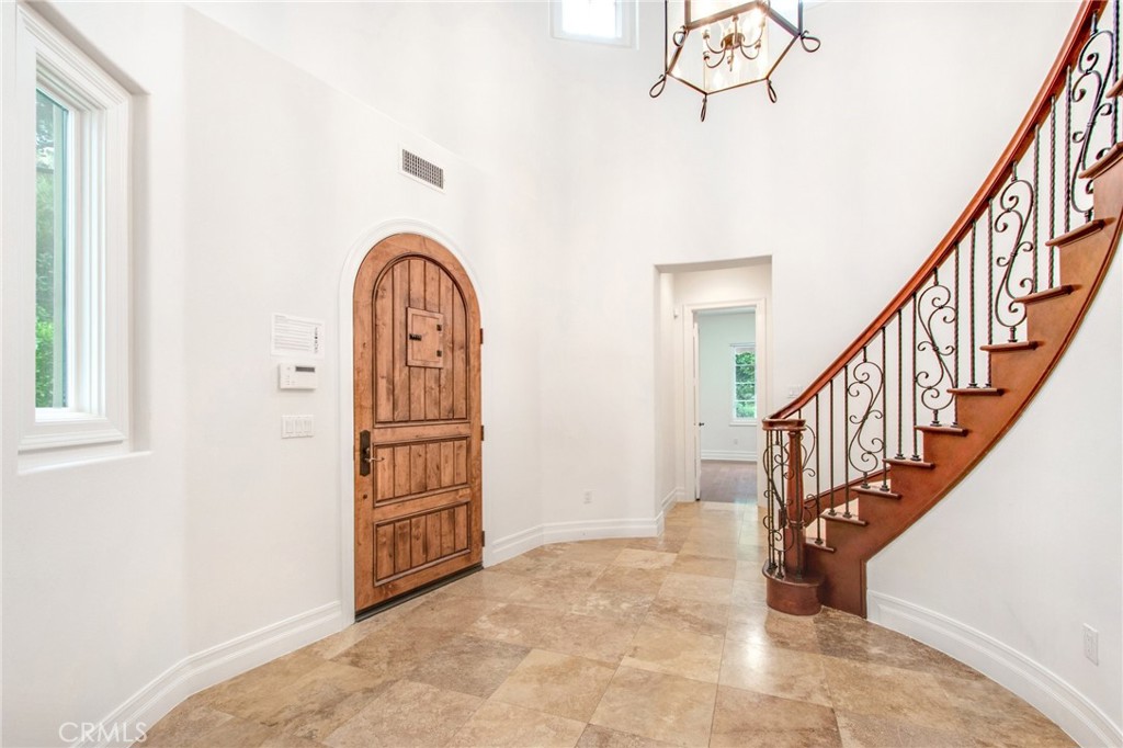28 Sandy Cv, Newport Coast, CA 92657 — MLS #NP25007485 — photo 16 of 30