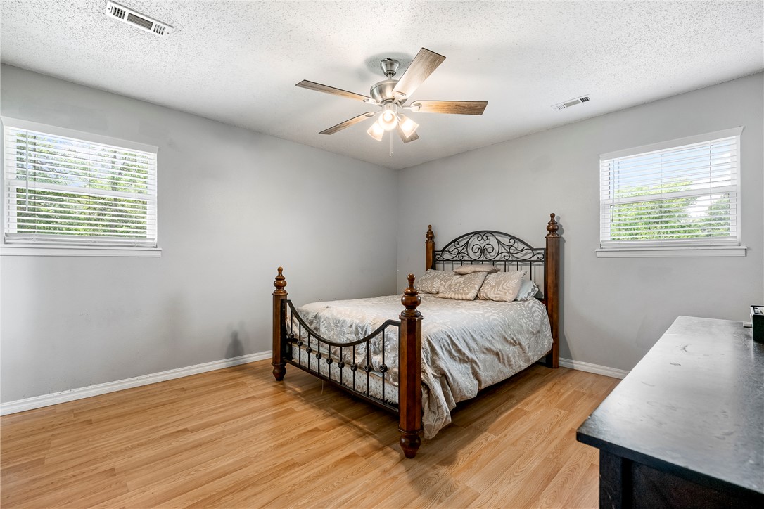 1004 SE 10th Street, Bentonville, AR 72712 — MLS #1343774 — photo 10 of 20