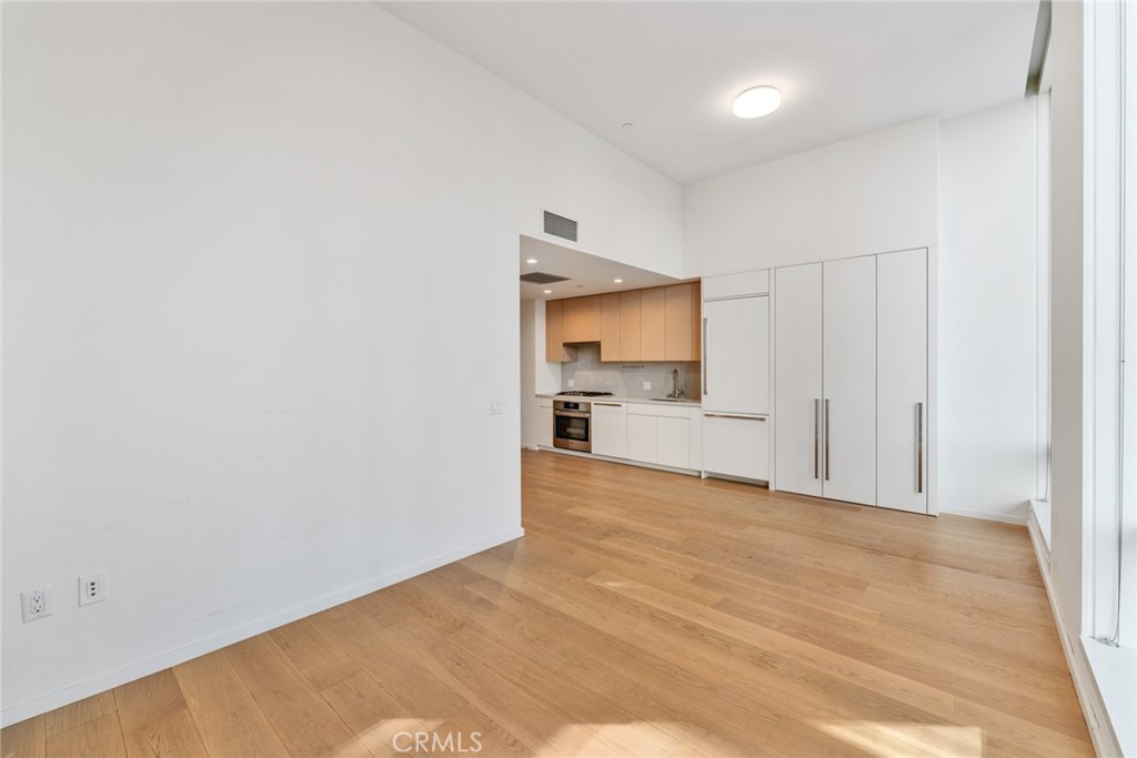 877 Francisco St Unit 805, Los Angeles, CA 90017 — MLS #TR26102986 — photo 11 of 43
