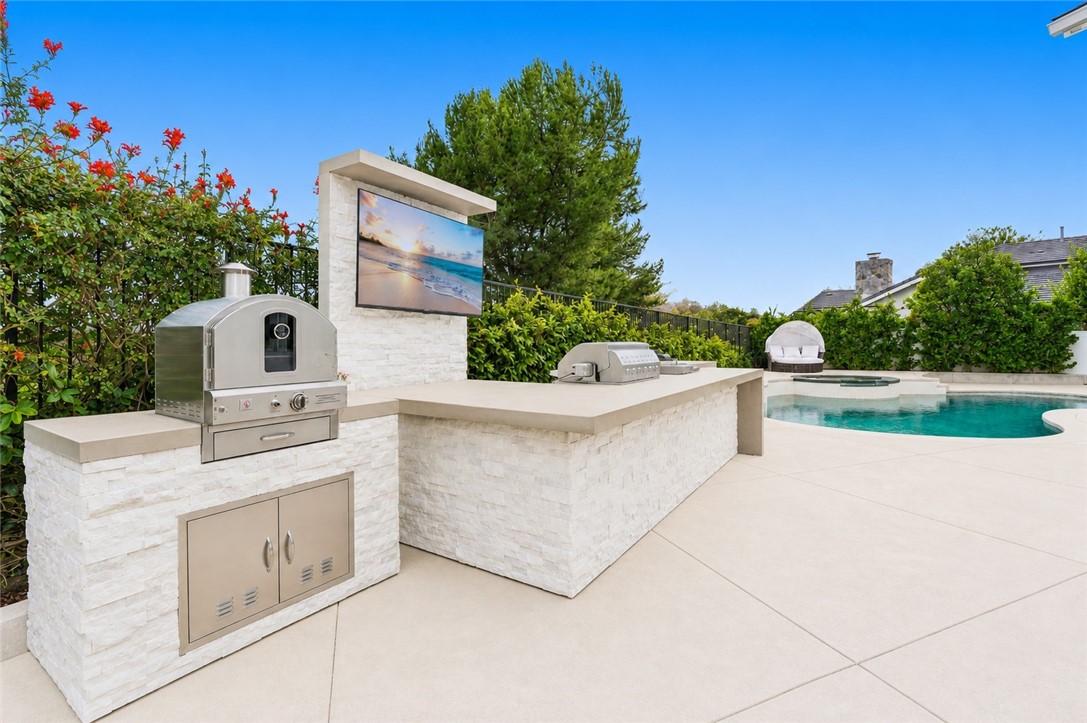 23812 Inverness Place, Laguna Niguel, CA 92677 — MLS #OC26103287 — photo 7 of 49