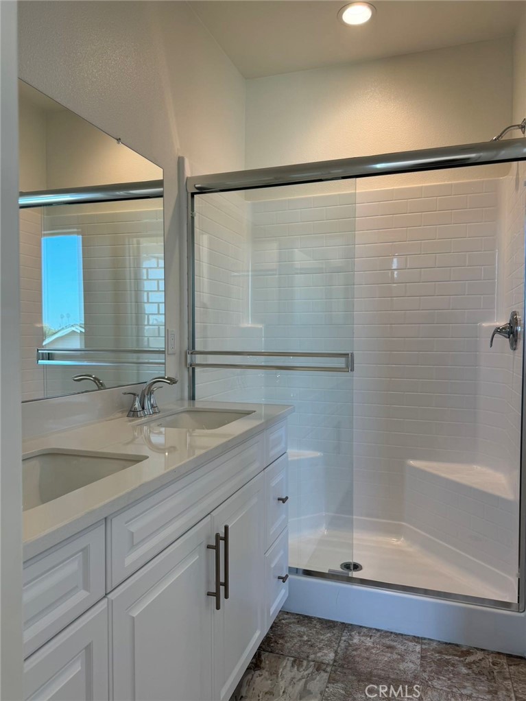 1906 N Ivory Palm Ln, Anaheim, CA 92801 — MLS #OC26112387 — photo 5 of 12