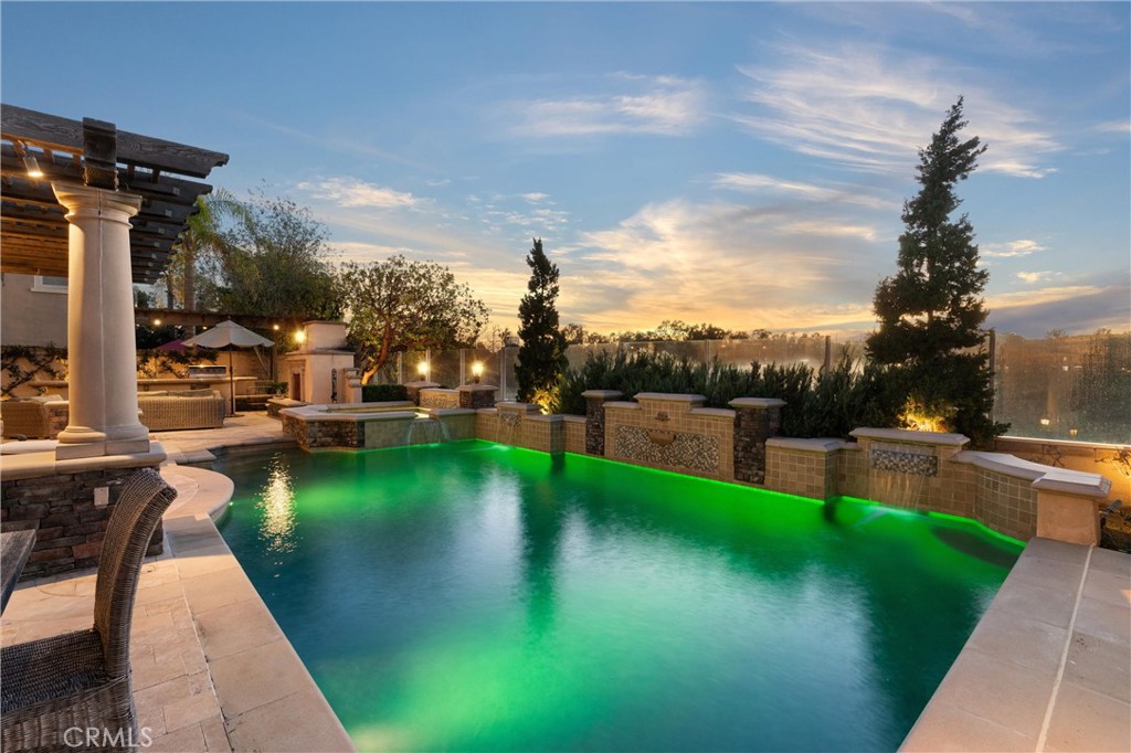 72 Victoria, Newport Beach, CA 92660 — MLS #NP26035773 — Main listing photo