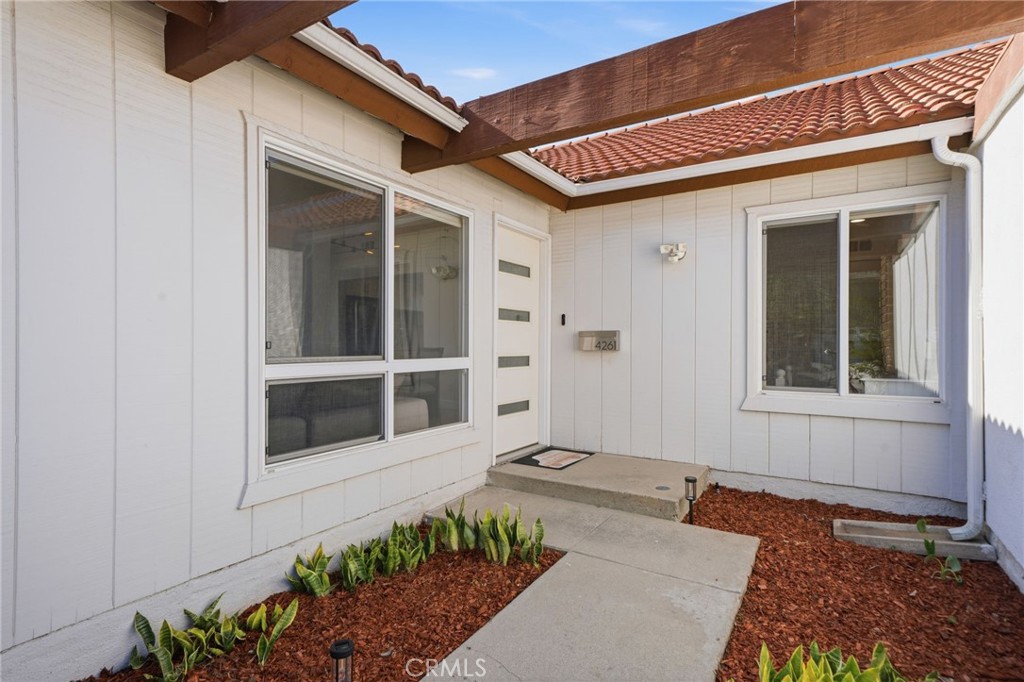 4261 Livermore Place, Cypress, CA 90630 — MLS #PW26104376 — photo 4 of 22