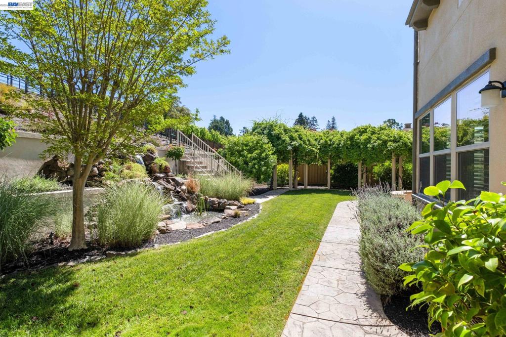 387 Golden Grass Dr, Alamo, CA 94507 — MLS #41135064 — photo 57 of 71