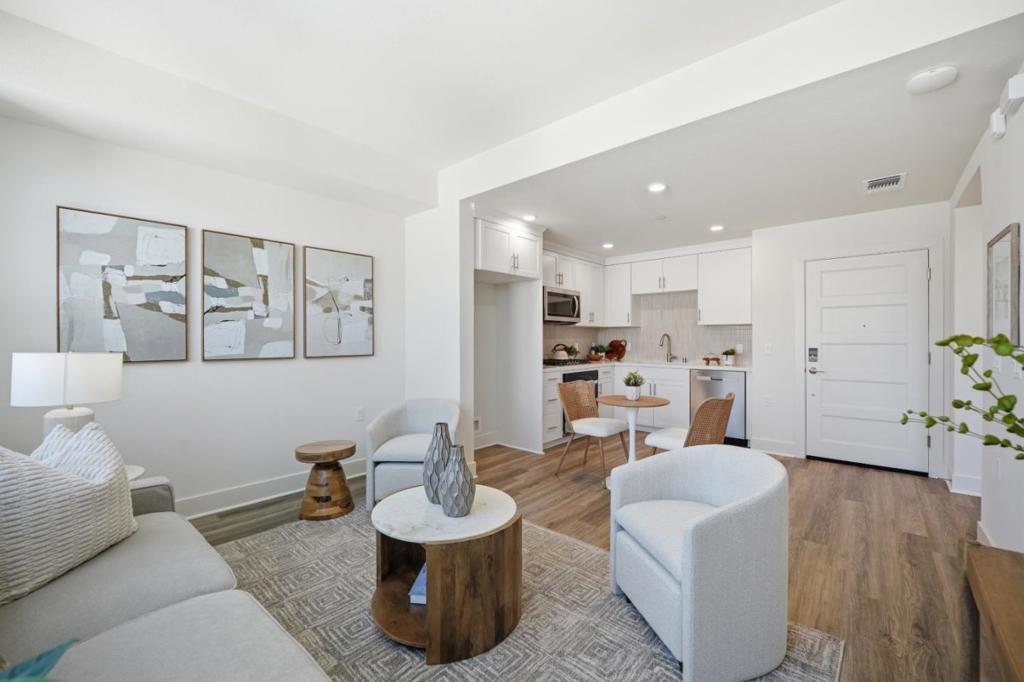 17050 Depot Street Unit 302, Morgan Hill, CA 95037 — MLS #ML82046578 — photo 5 of 22