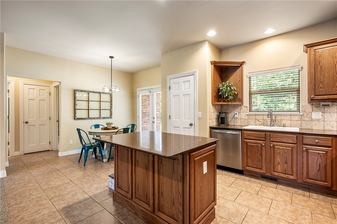1 Brunswick Drive, Bella Vista, AR 72715 — MLS #1356393 — photo 9 of 37