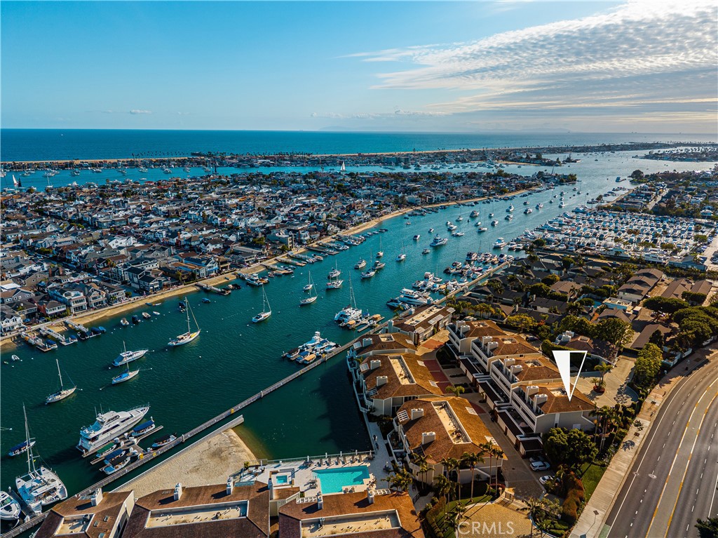 994 Bayside Cove, Newport Beach, CA 92660 — MLS #LG26116790 — photo 2 of 40