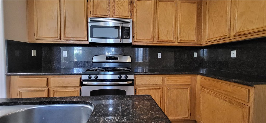 1925 E Harvard Privado Unit C, Ontario, CA 91764 — MLS #TR26101360 — photo 13 of 34