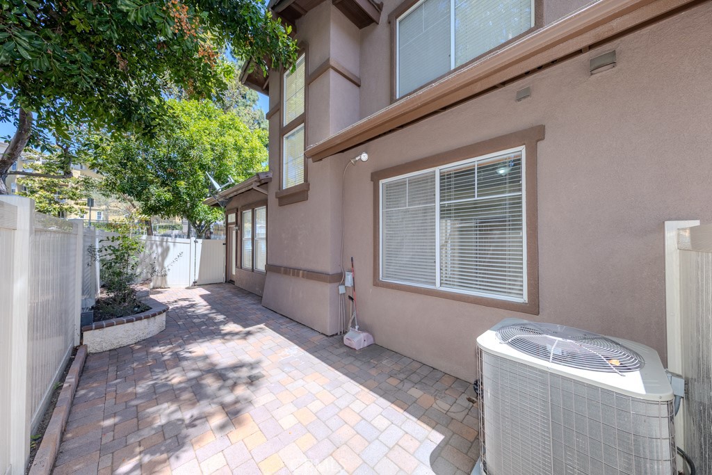 1 Iron Bark, Aliso Viejo, CA 92656 — MLS #PW26100385 — photo 26 of 45