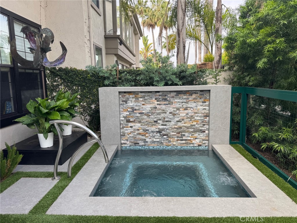 51 Seabrook Cove, Newport Beach, CA 92660 — MLS #NP26075475 — photo 35 of 45