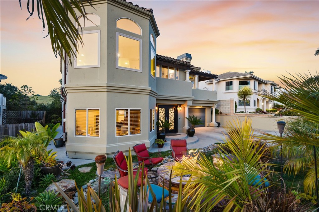 692 Shamrock, Pismo Beach, CA 93449 — MLS #PI26024986 — photo 3 of 75