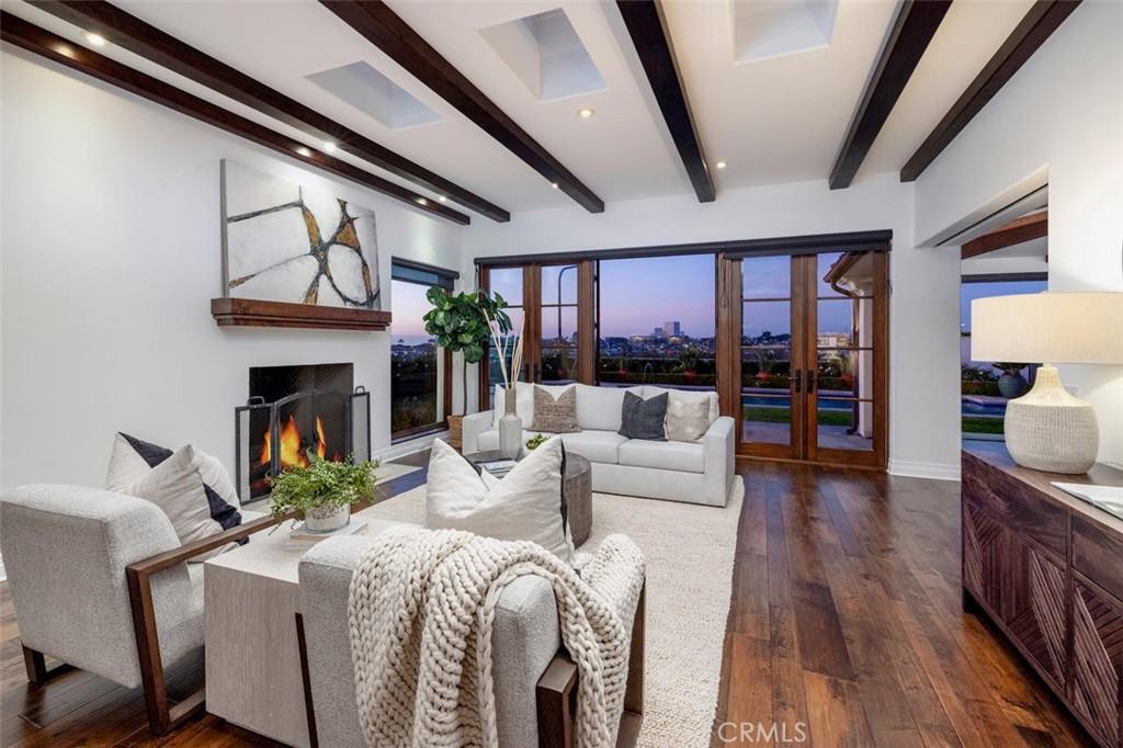 1033 Tiller, Corona Del Mar, CA 92625 — MLS #NP25278283 — photo 13 of 44