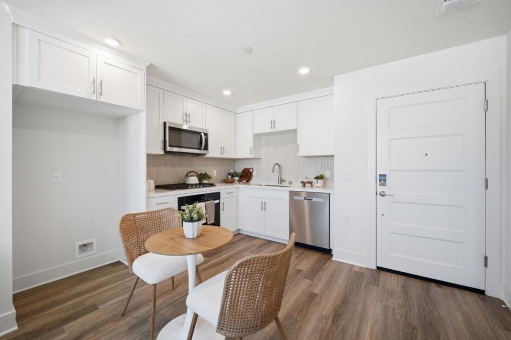 17050 Depot Street Unit 302, Morgan Hill, CA 95037 — MLS #ML82046578 — photo 7 of 22