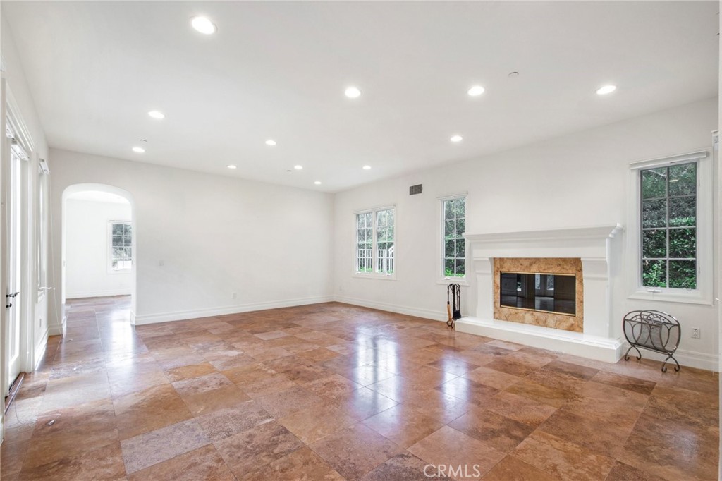 28 Sandy Cv, Newport Coast, CA 92657 — MLS #NP25007485 — photo 14 of 30