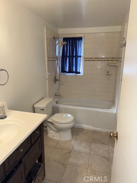 65 Beacon Bay, Newport Beach, CA 92660 — MLS #NP26013209 — photo 13 of 15