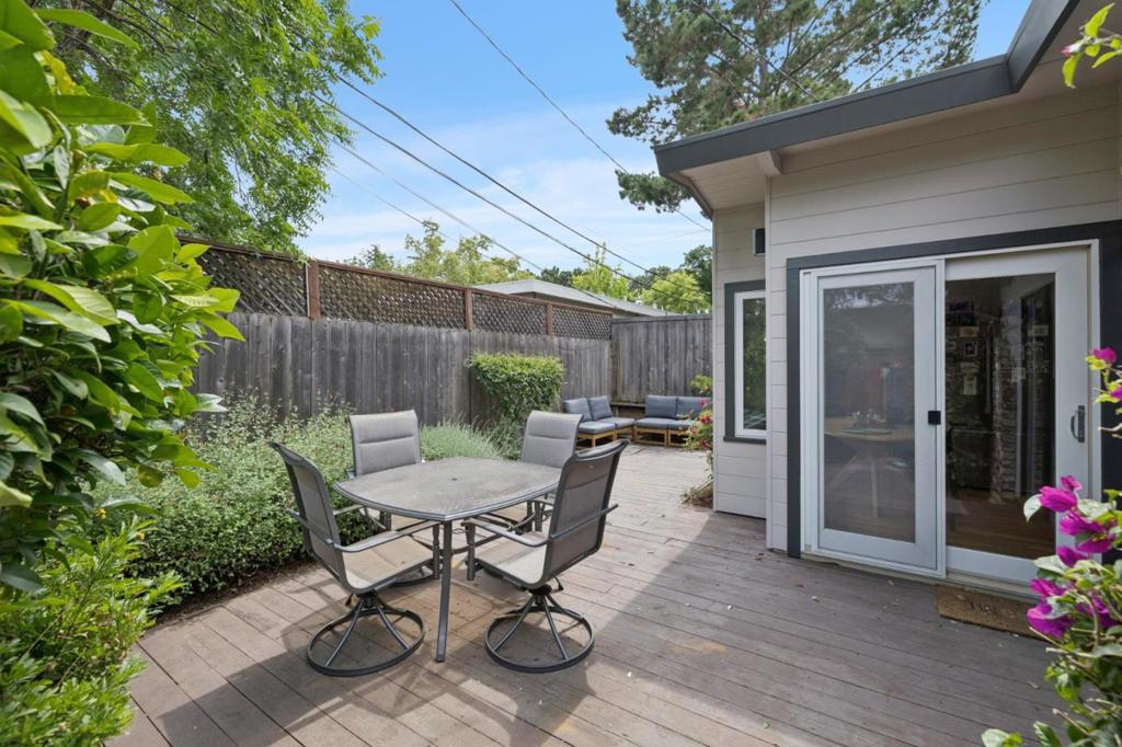 15451565 Stanford Avenue, Palo Alto, CA 94306 — MLS #ML82047211 — photo 34 of 46