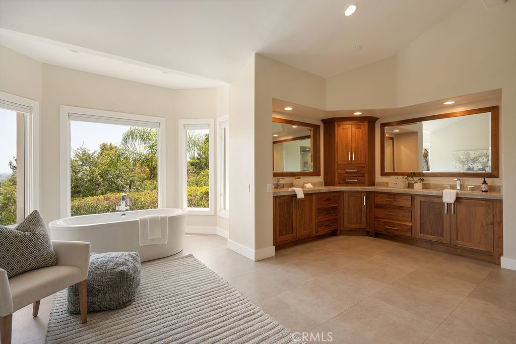 1805 Holly Tree Lane, North Tustin, CA 92705 — MLS #OC26097313 — photo 38 of 72