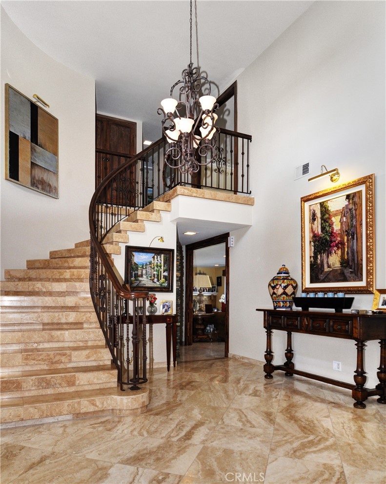 6 Twin Lakes Circle Circle, Corona Del Mar, CA 92625 — MLS #OC21074492 — photo 6 of 58