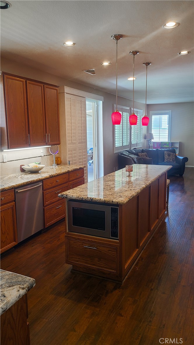 12405 Ganesta Court, Victorville, CA 92392 — MLS #CV26107578 — photo 8 of 26