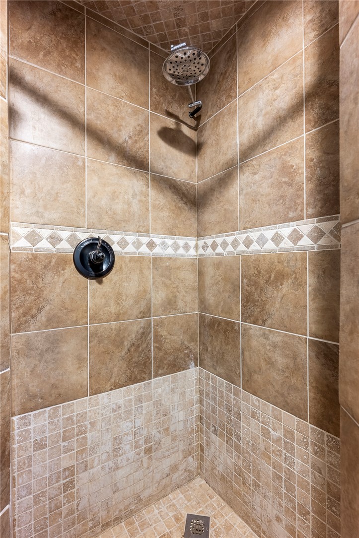 17874 Railroad Cut Road, Rogers, AR 72756 — MLS #1346916 — photo 27 of 59