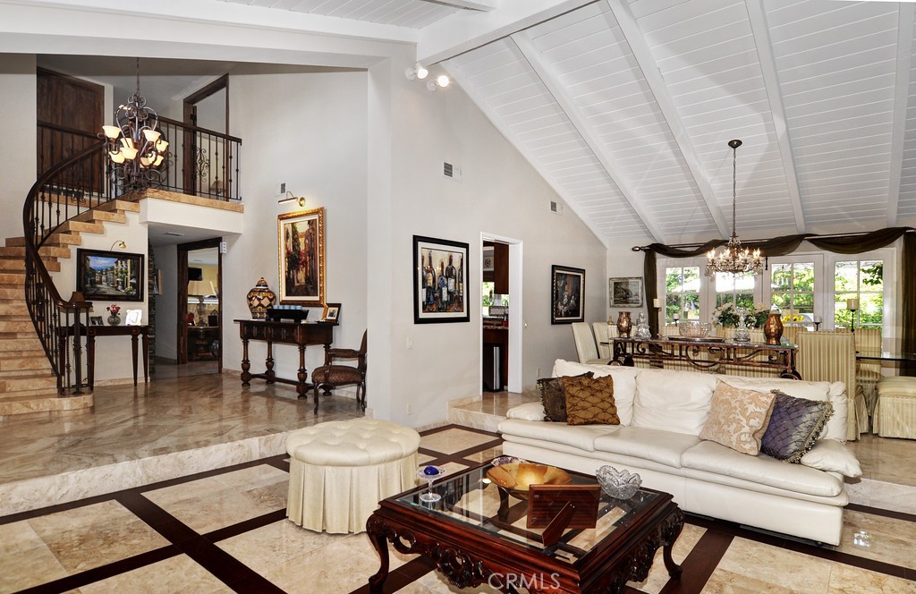 6 Twin Lakes Circle Circle, Corona Del Mar, CA 92625 — MLS #OC21074492 — photo 8 of 58