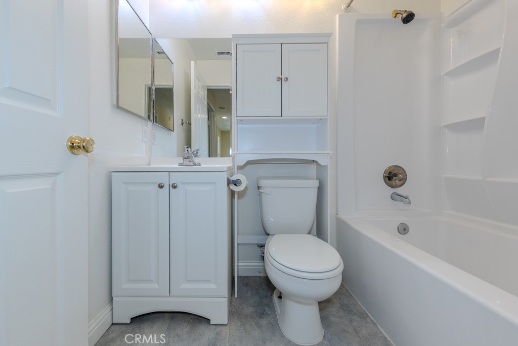 1 Iron Bark, Aliso Viejo, CA 92656 — MLS #PW26100385 — photo 32 of 45