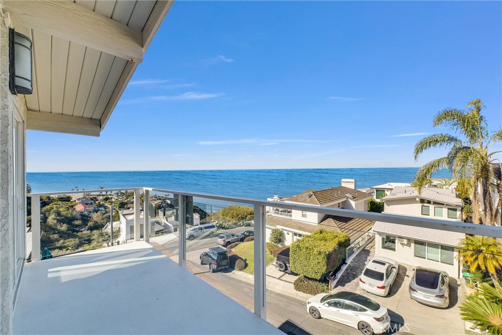 820 Acapulco Street, Laguna Beach, CA 92651 — MLS #OC26123726 — photo 11 of 38