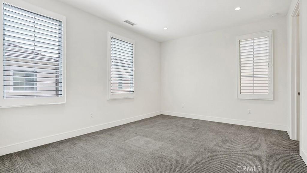 163 Linda Vista, Irvine, CA 92618 — MLS #OC26043745 — photo 29 of 45